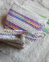 Card pouch details 3.webp