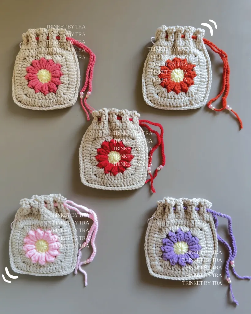 Daisy pouch all 3.webp