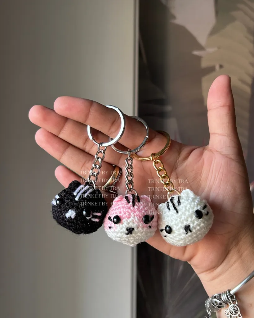 Cat keychain all.webp