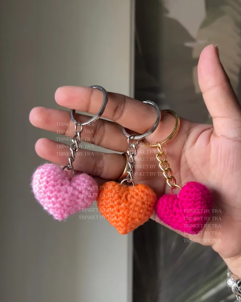 Mini heart keychain all.webp