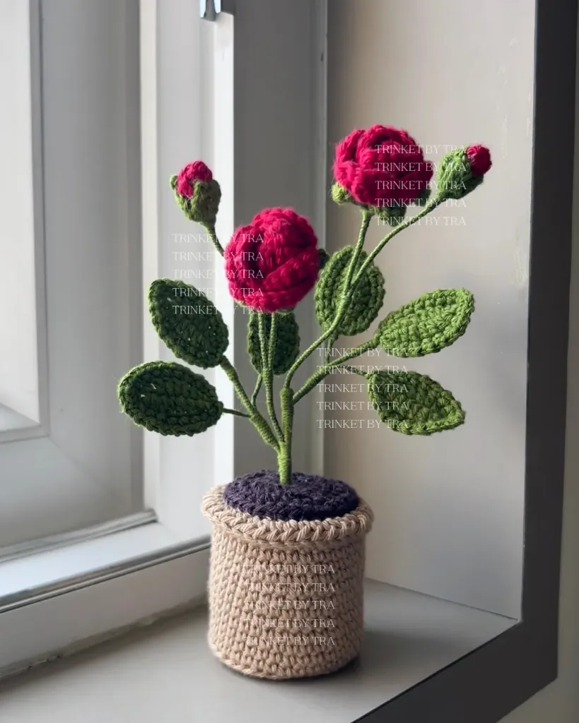 Rose bud pot