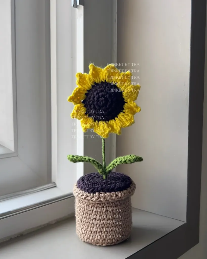 Sunflower pot
