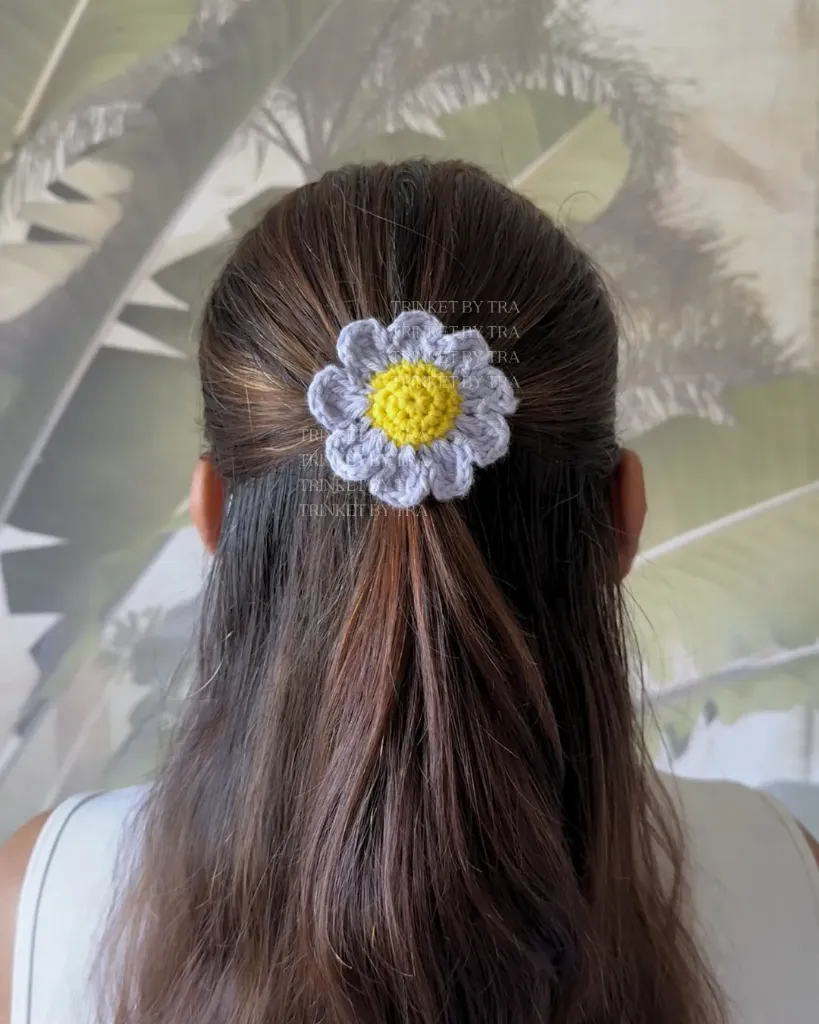 Daisy hair tie