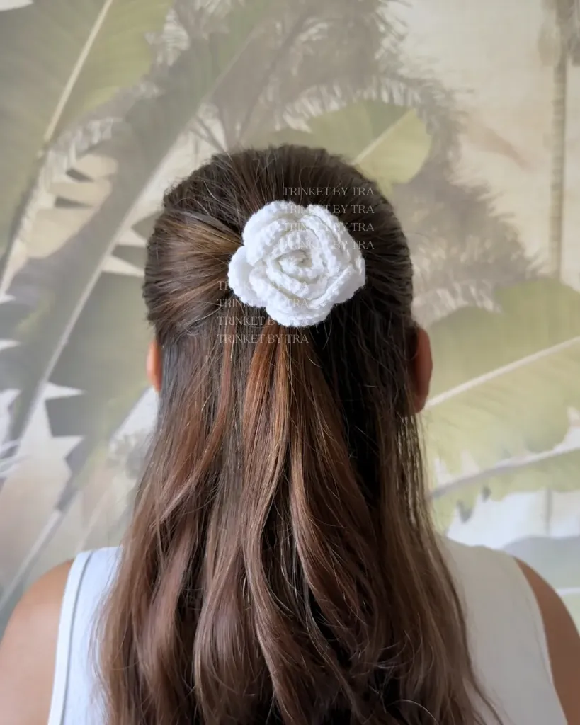 Rose hair tie