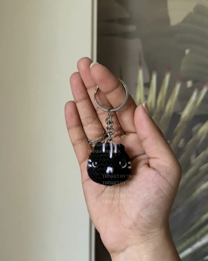 Mini cat keychain (Black)