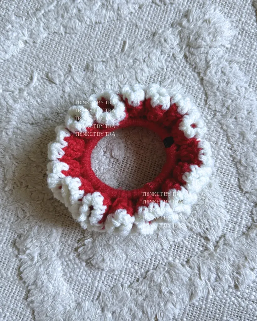 Carnation scrunchie (Red)