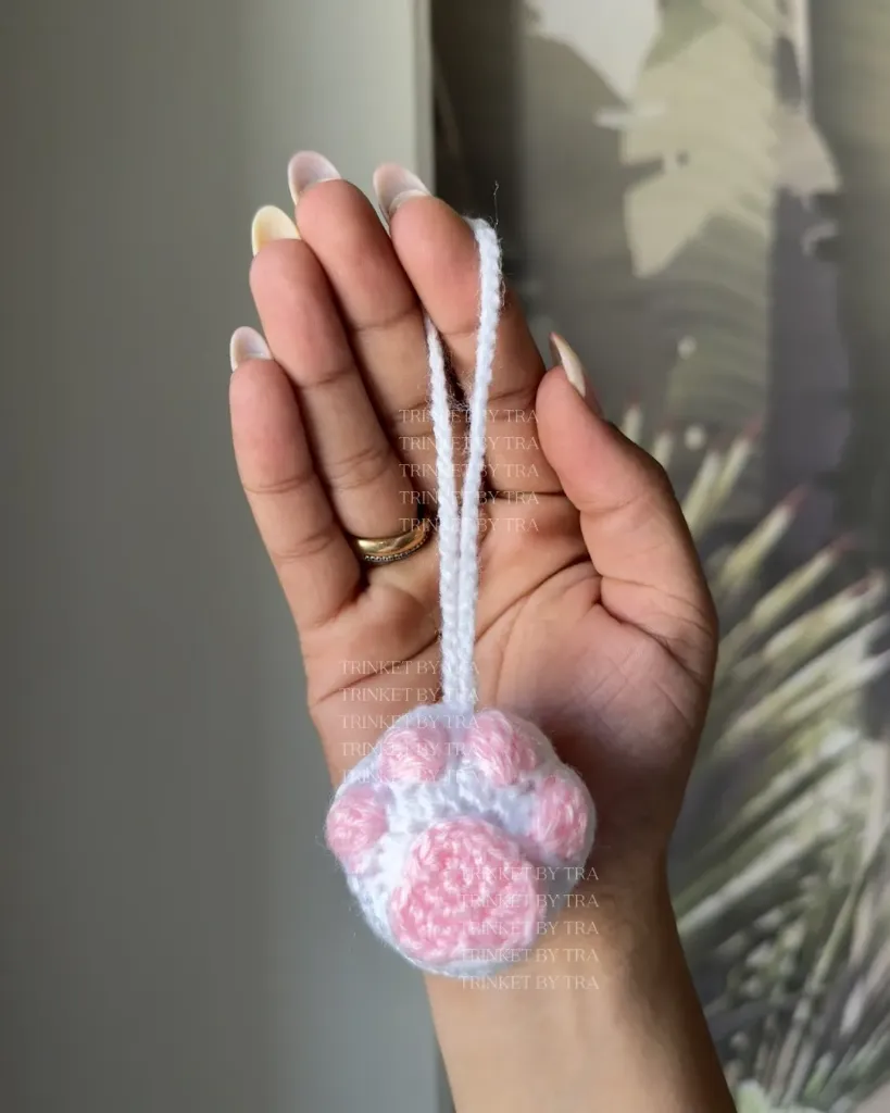 Cat paw keychain