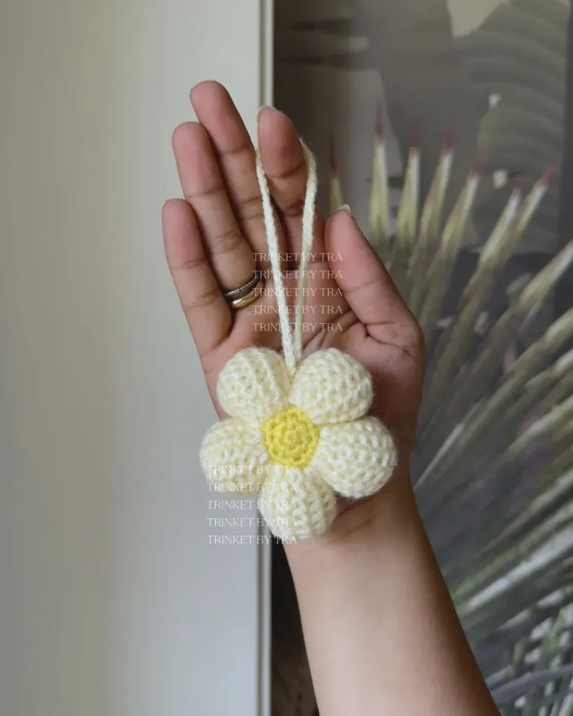 Small floral bag tag  (Lemon yellow)