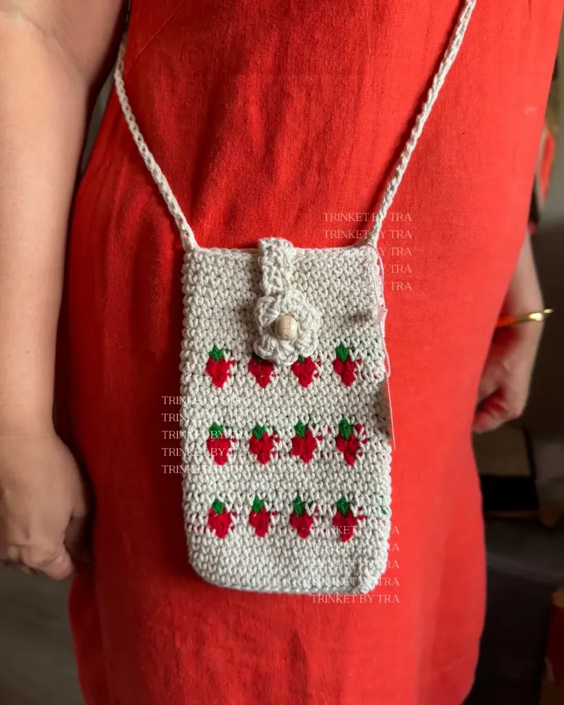 Phone sling bag (Strawberry)