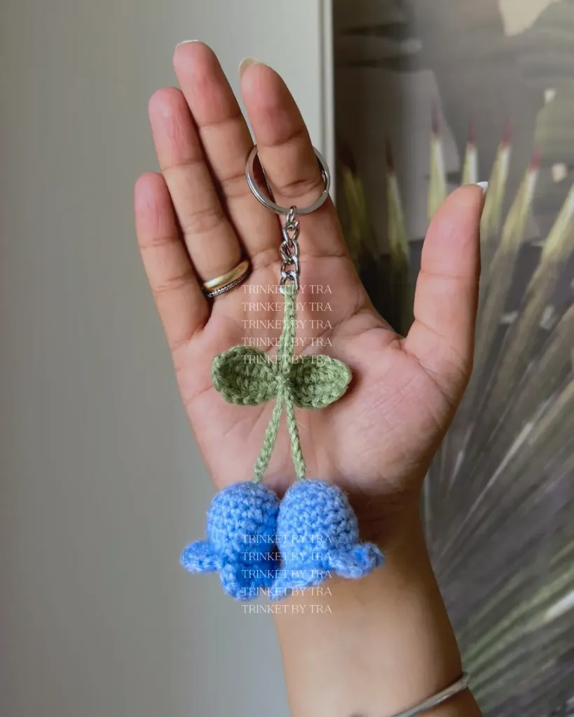 Lily of valley keychain (Powder blue)