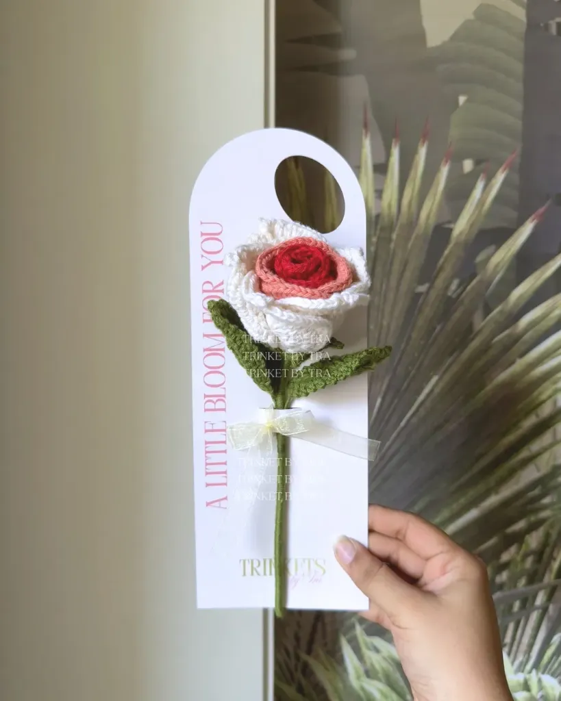 Thai rose on card (Red)