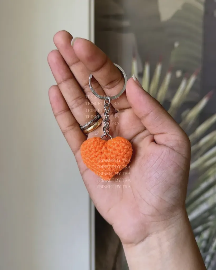Mini heart keychain (Orange)