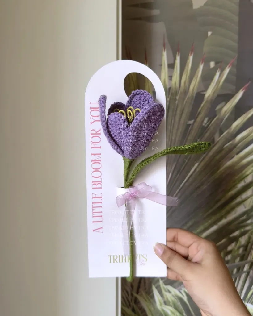 Open tulip on card (Lavender)