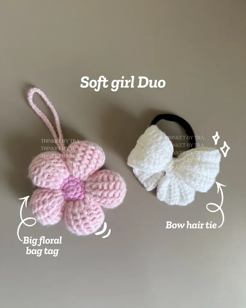 Soft girl duo