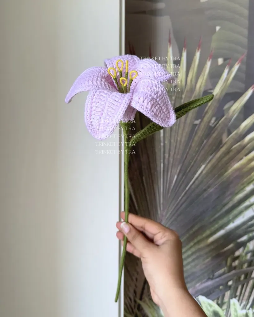 Big lily (Baby pink)